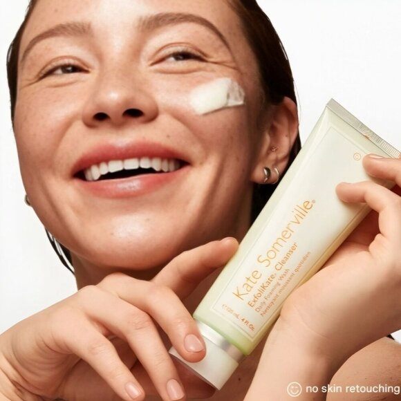 Kate Somerville ExfoliKate Daily Cleanser – Glycolic & Lactic Acid Exfoliating - Picture 7 of 12